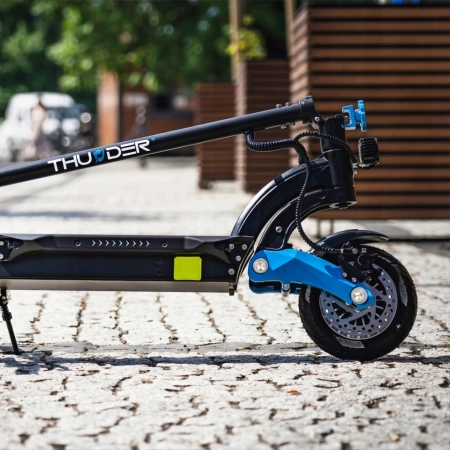 THUNDER FLUX 1000W 48V 18Ah electric scooter