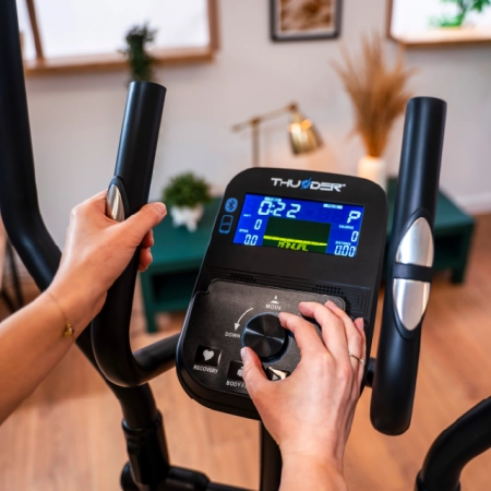 THUNDER ZEPHYR elliptical trainer