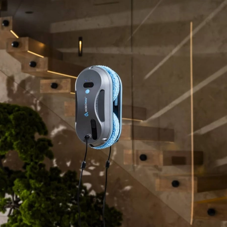 ROBOWAY RW-1 window cleaning robot