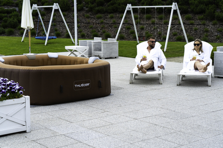 THUNDER BREVE Inflatable Garden Jacuzzi