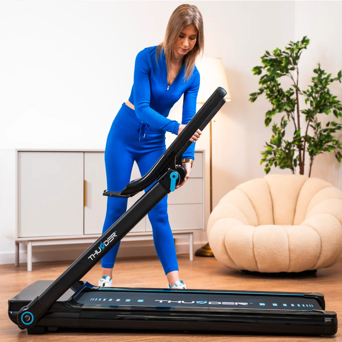 Bieżnia elektryczna THUNDER ULTRA-BLACK - obrazek 5